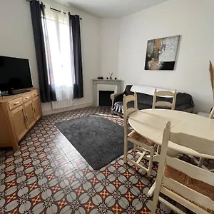 Appartement Appart 3 Pieces Centre-ville St-raphael - Près Zone Piétonne - 500m Des Plages, Saint-Raphaël